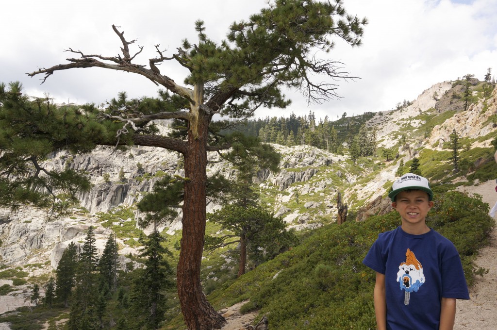 A Bowl Full of Simple | Hiking with Kids